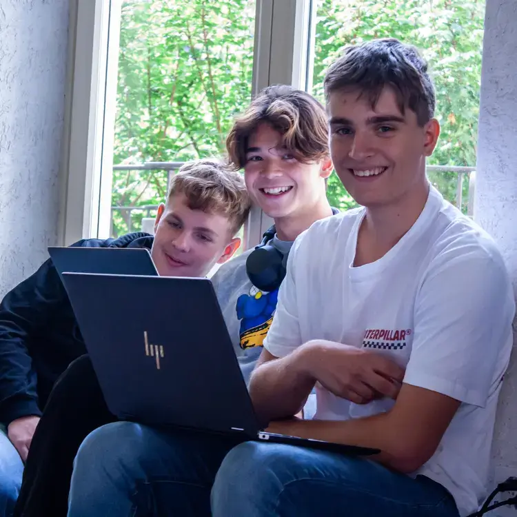 teilnehmer hackathon 2025